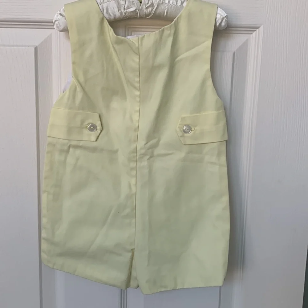 Samara Vintage 90s Embroidered Wagon Blocks Colorful Applique First Day Shortall